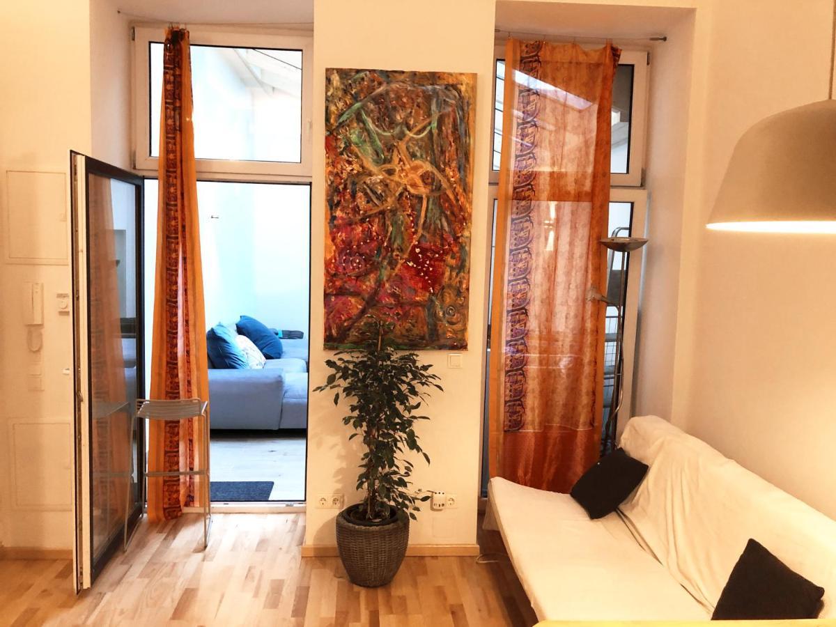 וינה Stylish Loft Apartment City Center מראה חיצוני תמונה